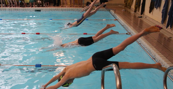 Sponsored Swim for School Readers